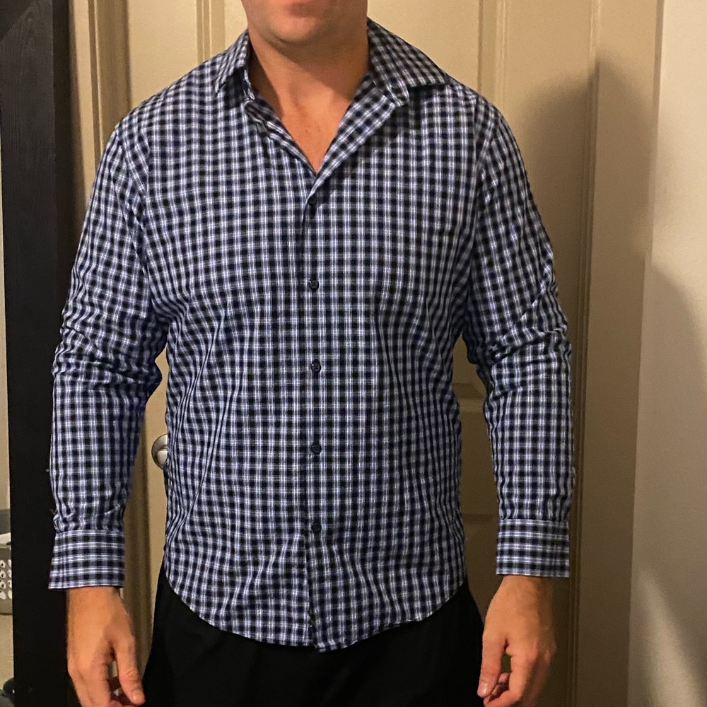 5 Mens long sleeve button up dress shirts all in bundle